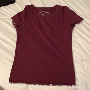 aero burgundy tee